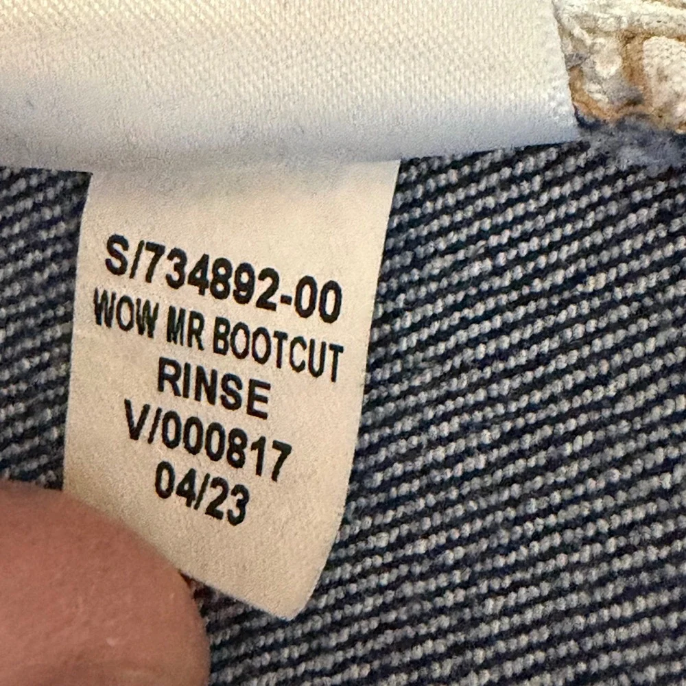 Old Navy Women 18 Blue Wow Boot-Cut Mid-Rise Dark Wash Stretch Denim Jeans